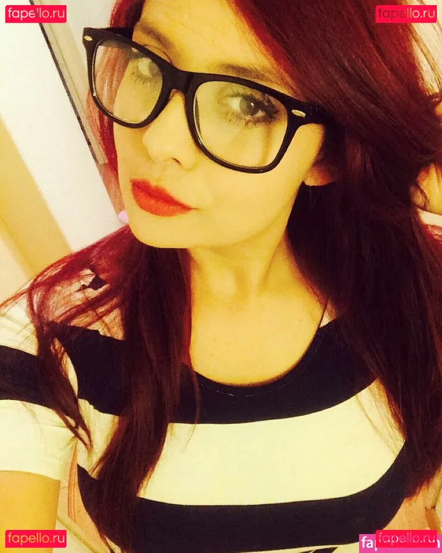 Jezz Angeles Onlyfans Photo Gallery 