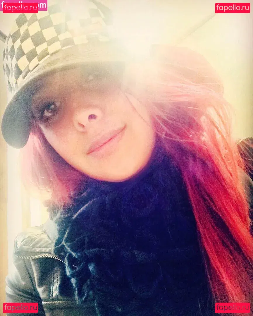 Jezz Angeles Onlyfans Photo Gallery 