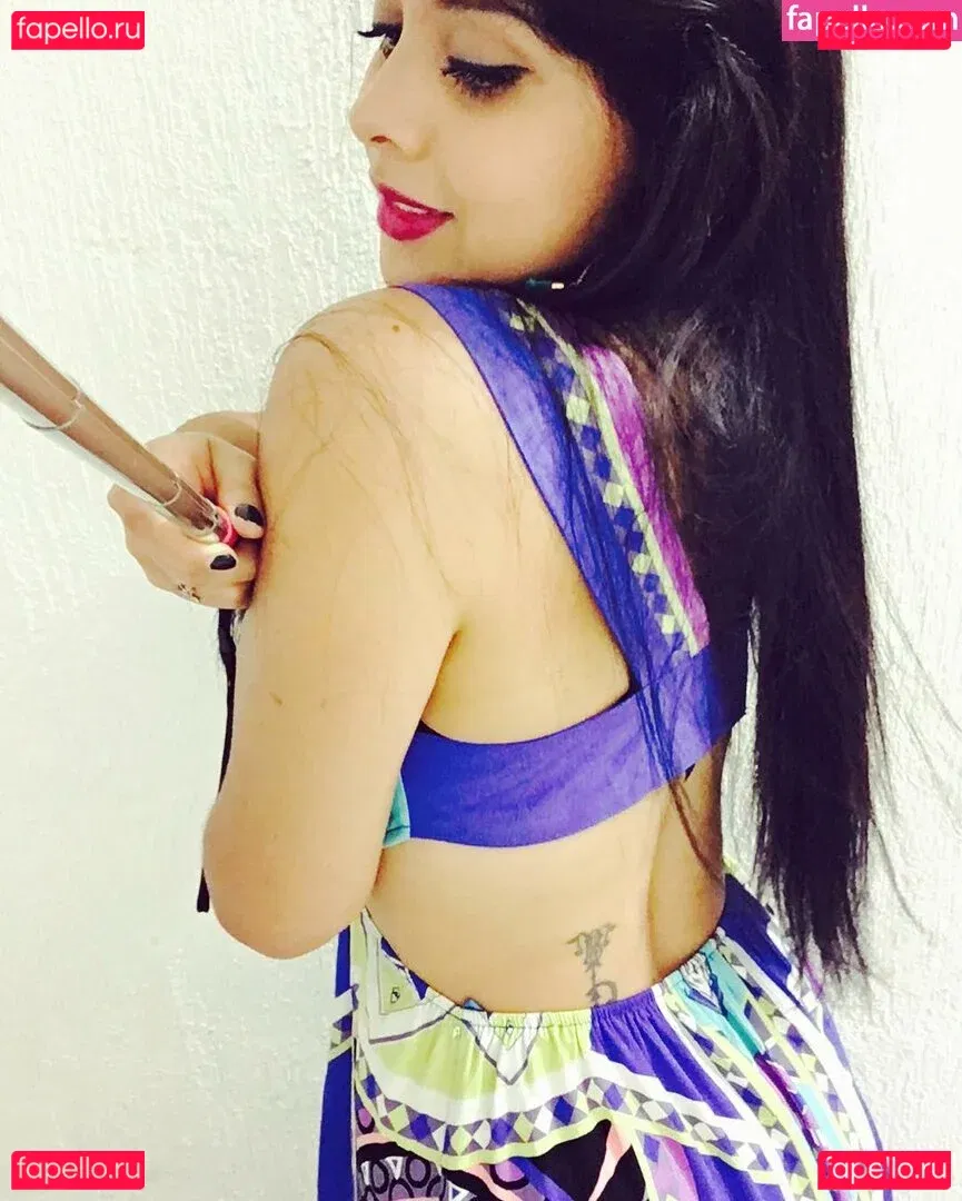 Jezz Angeles Onlyfans Photo Gallery 