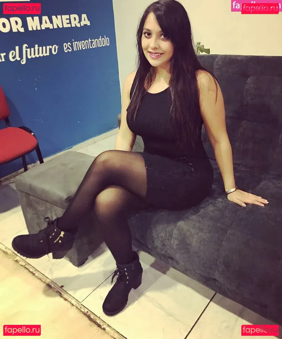 Jezz Angeles Onlyfans Photo Gallery 