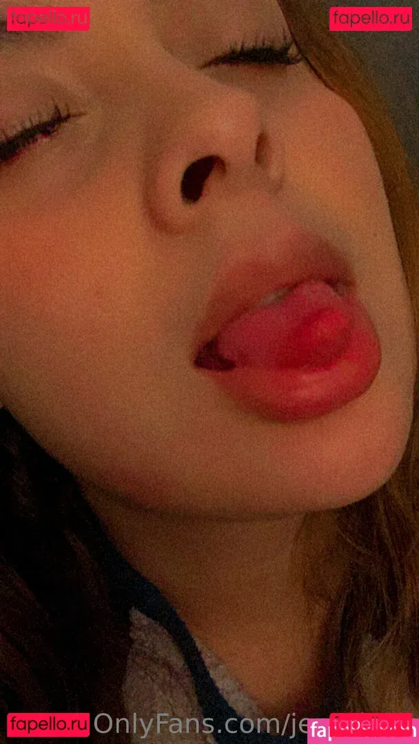 Jezz Angeles Onlyfans Photo Gallery 