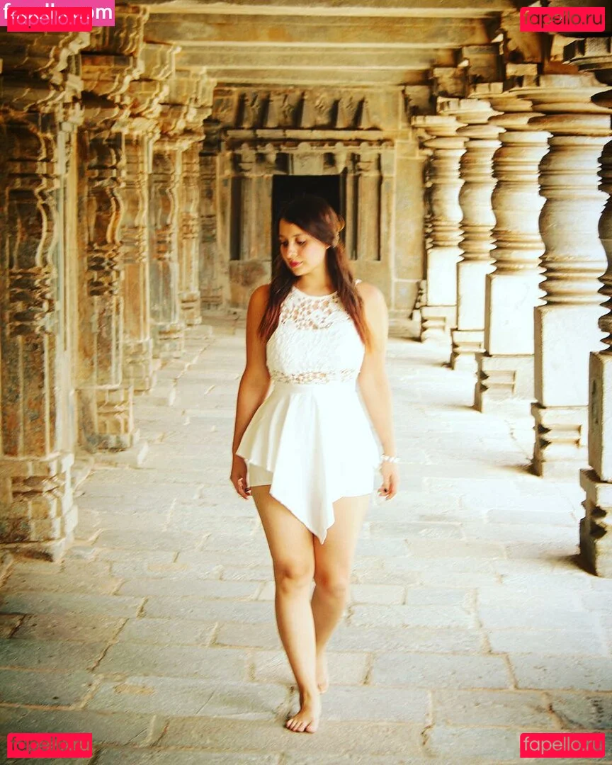 Jezz Angeles Onlyfans Photo Gallery 