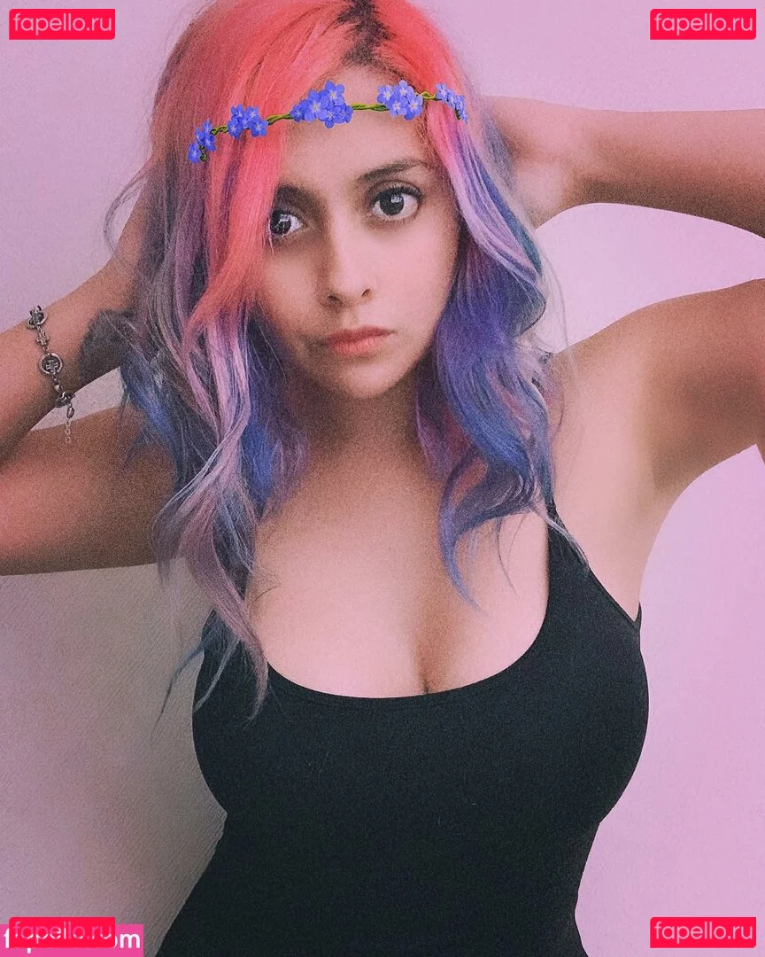 Jezz Angeles Onlyfans Photo Gallery 