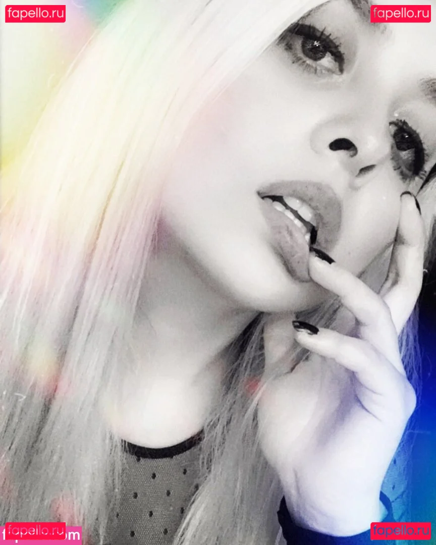 Jezz Angeles Onlyfans Photo Gallery 