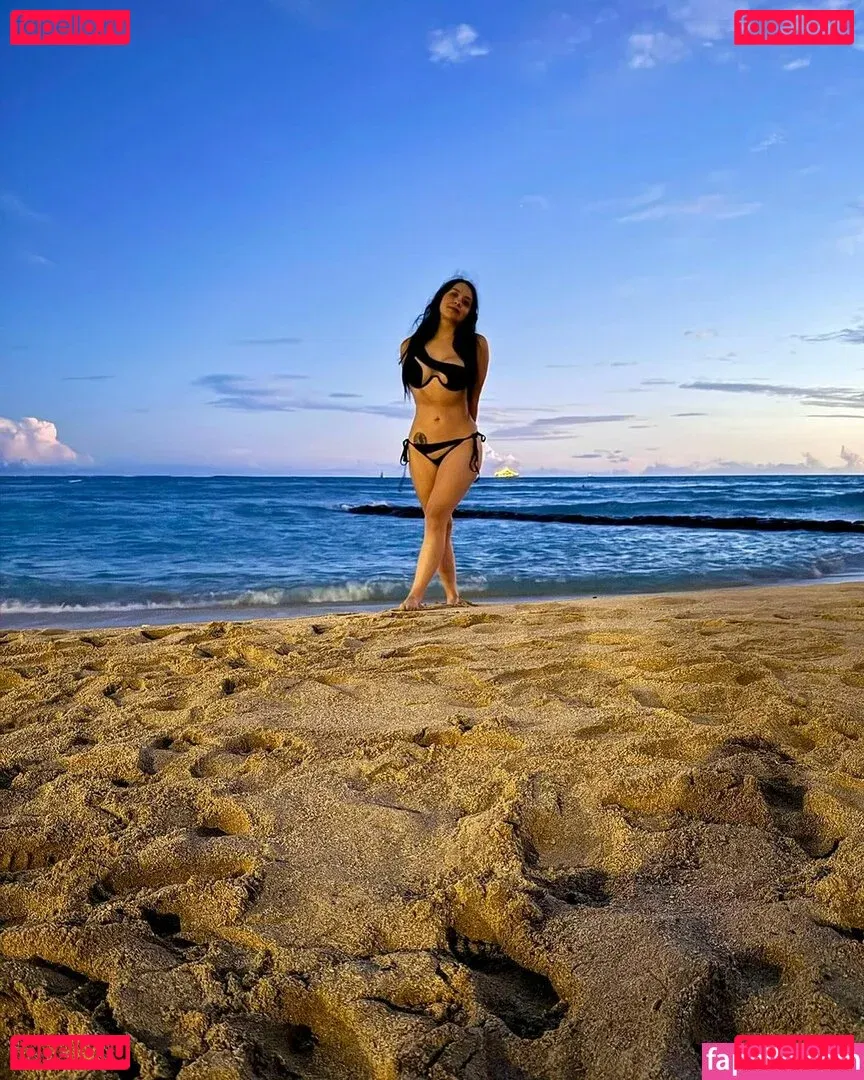 Jezz Angeles Onlyfans Photo Gallery 