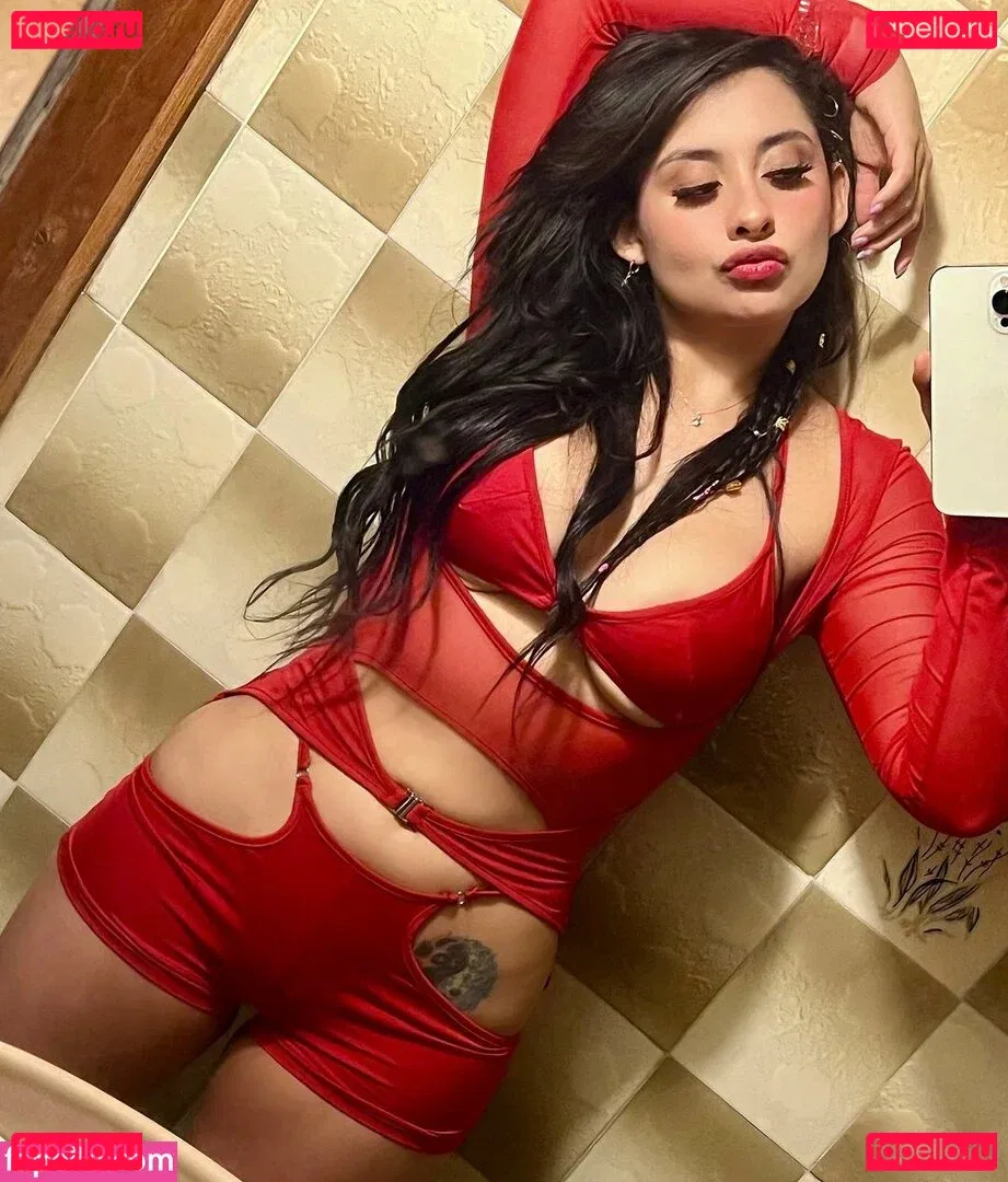 Jezz Angeles Onlyfans Photo Gallery 