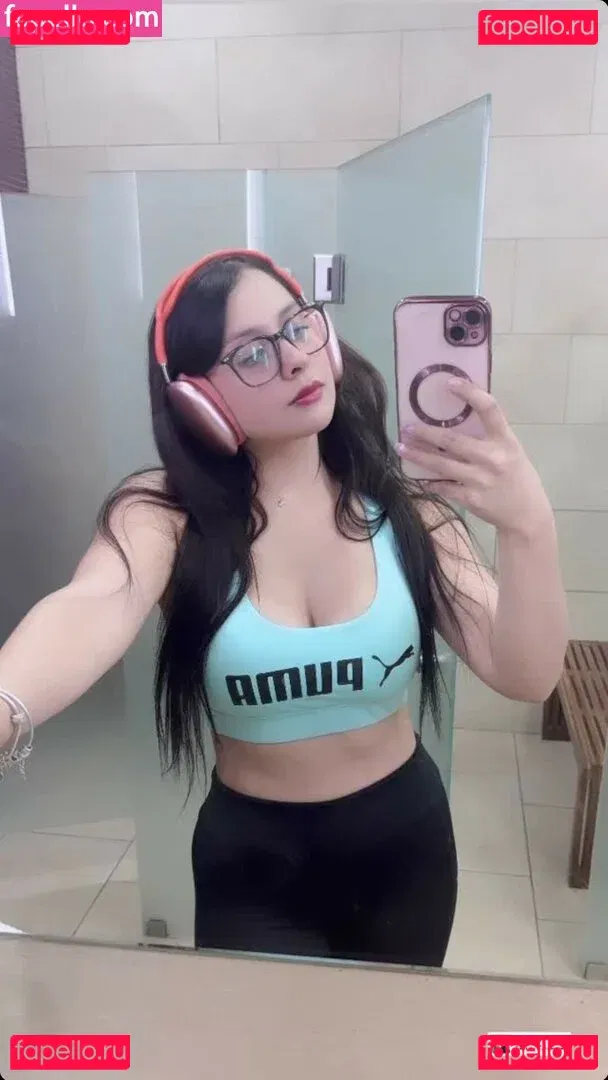 Jezz Angeles Onlyfans Photo Gallery 