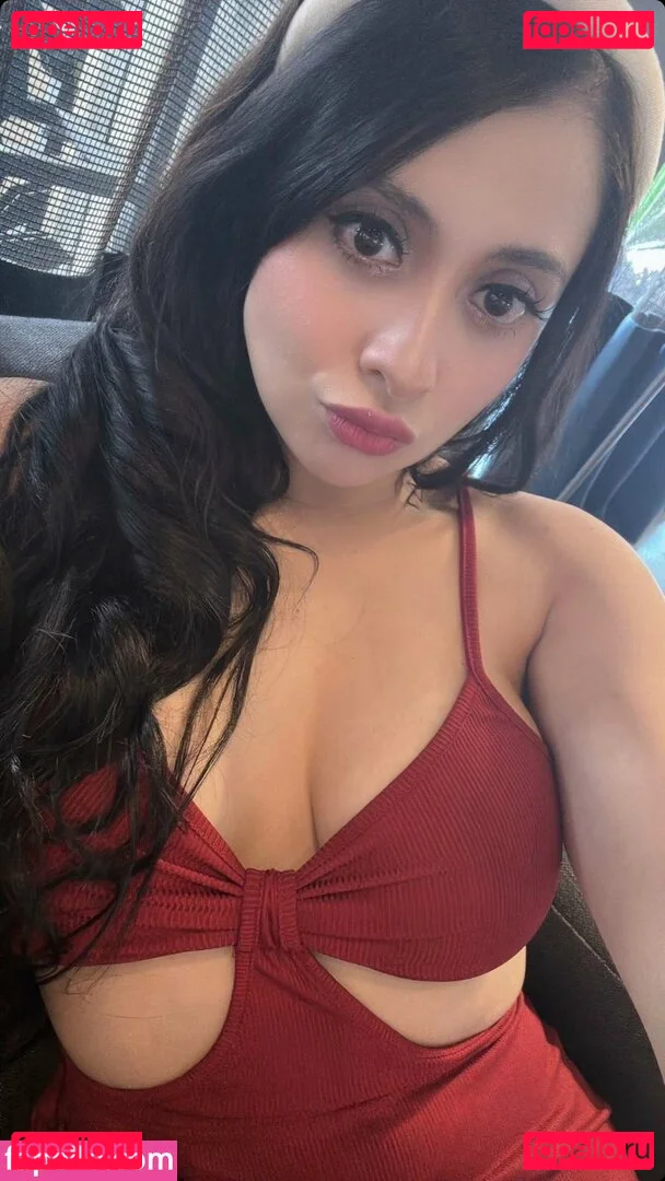 Jezz Angeles Onlyfans Photo Gallery 