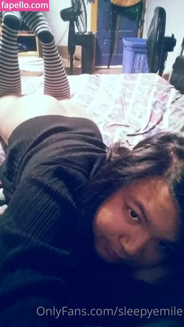 sleepyemile Onlyfans Photo Gallery 