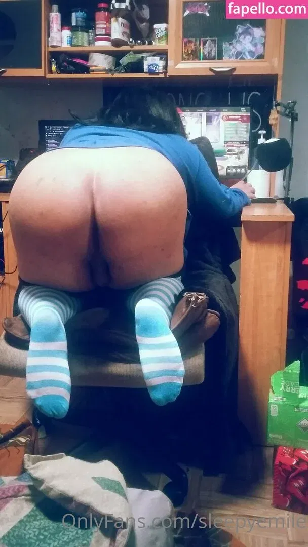 sleepyemile Onlyfans Photo Gallery 