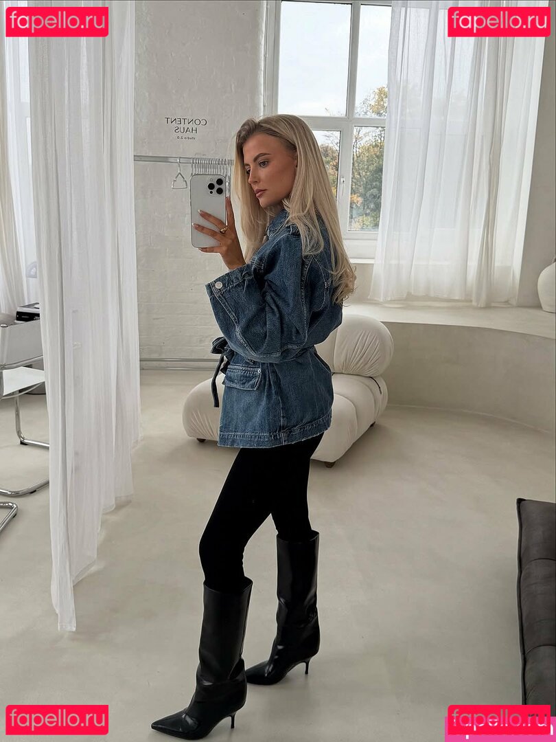 Corrie / Lucy Fallon / lucyfallonx / lufallon Onlyfans Photo Gallery 