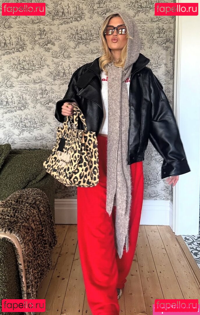 Corrie / Lucy Fallon / lucyfallonx / lufallon Onlyfans Photo Gallery 