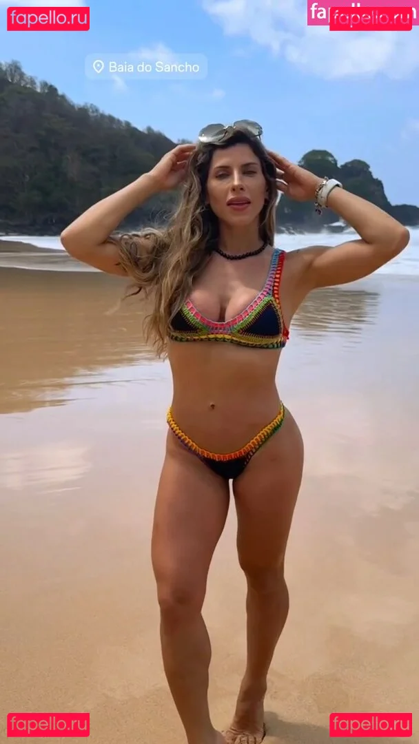 Ana Paula Minerato Onlyfans Photo Gallery 