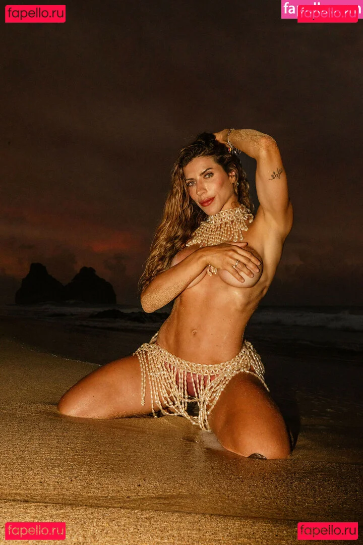 Ana Paula Minerato Onlyfans Photo Gallery 