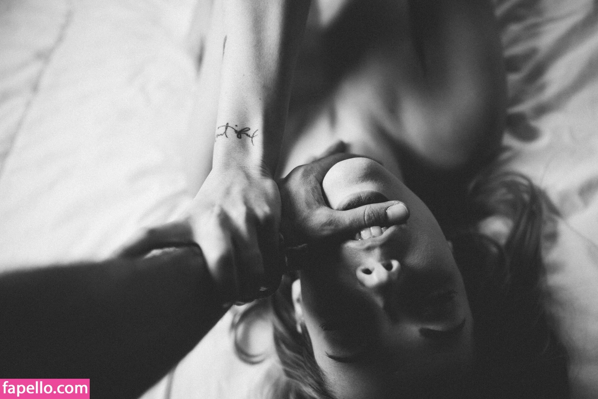 Elizabeth Marxs Onlyfans Photo Gallery 