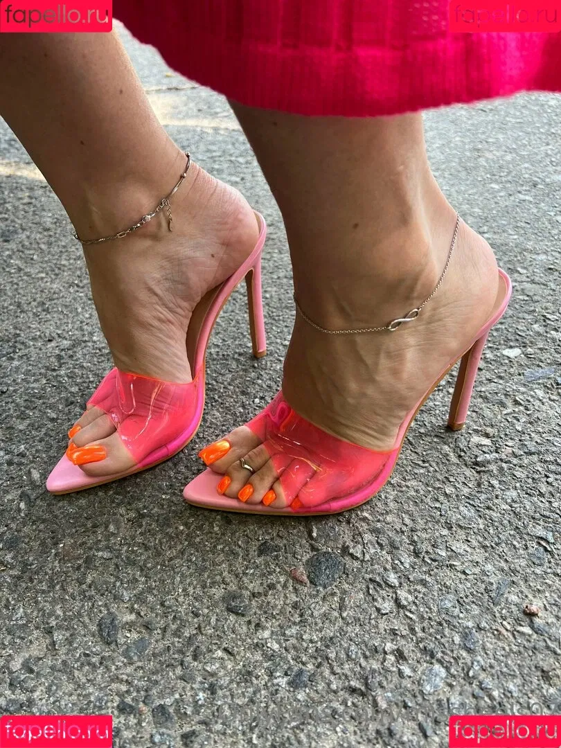 Missheels07 Onlyfans Photo Gallery 