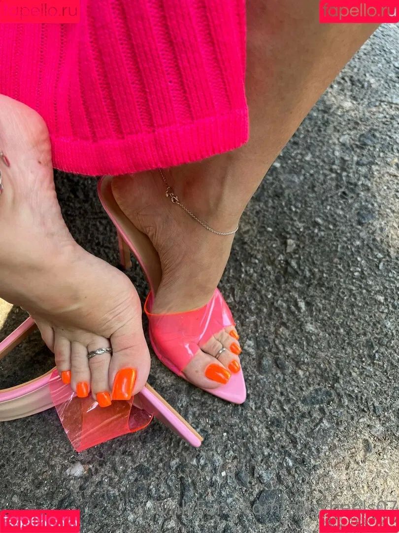Missheels07 Onlyfans Photo Gallery 