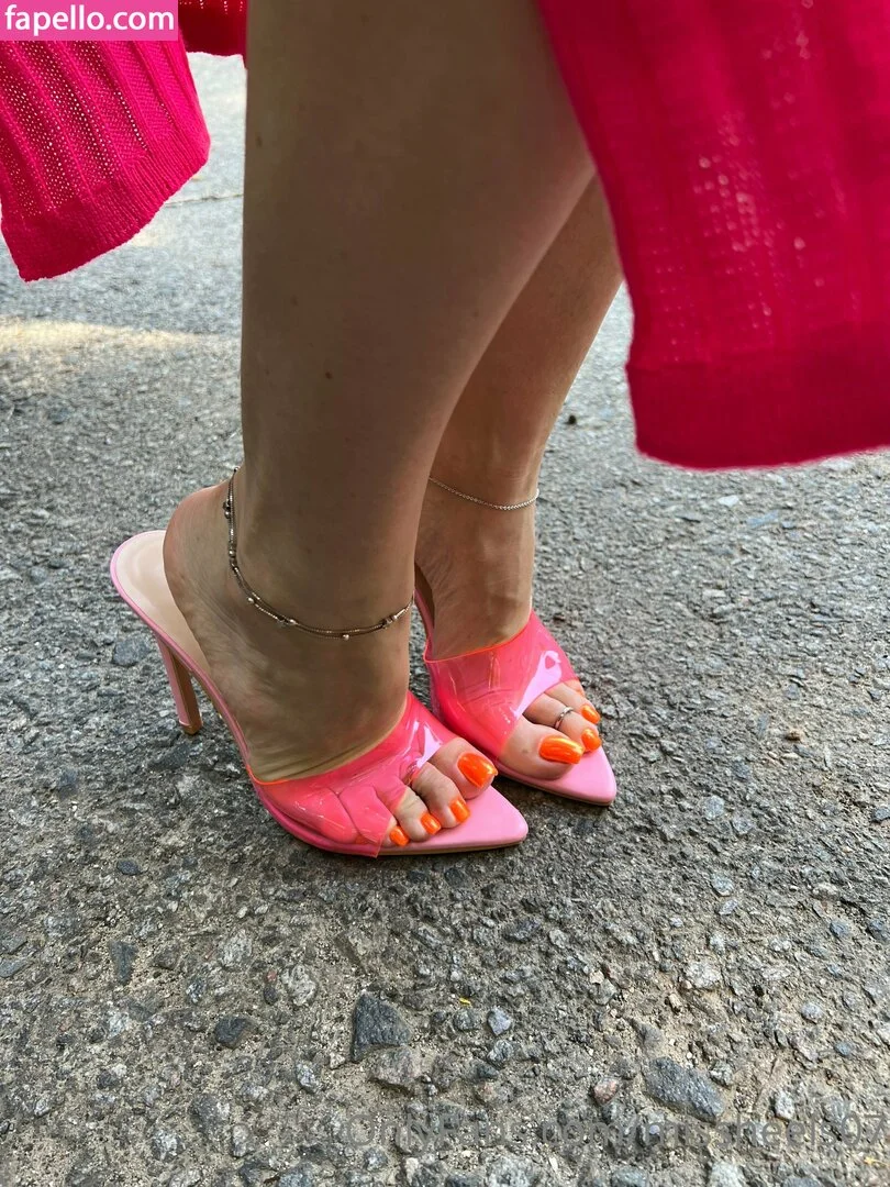 Missheels07 Onlyfans Photo Gallery 