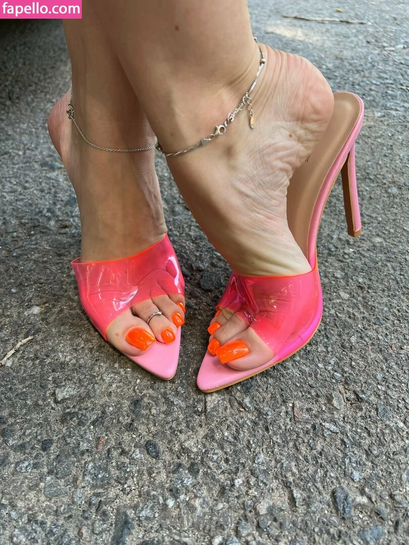 Missheels07 Onlyfans Photo Gallery 