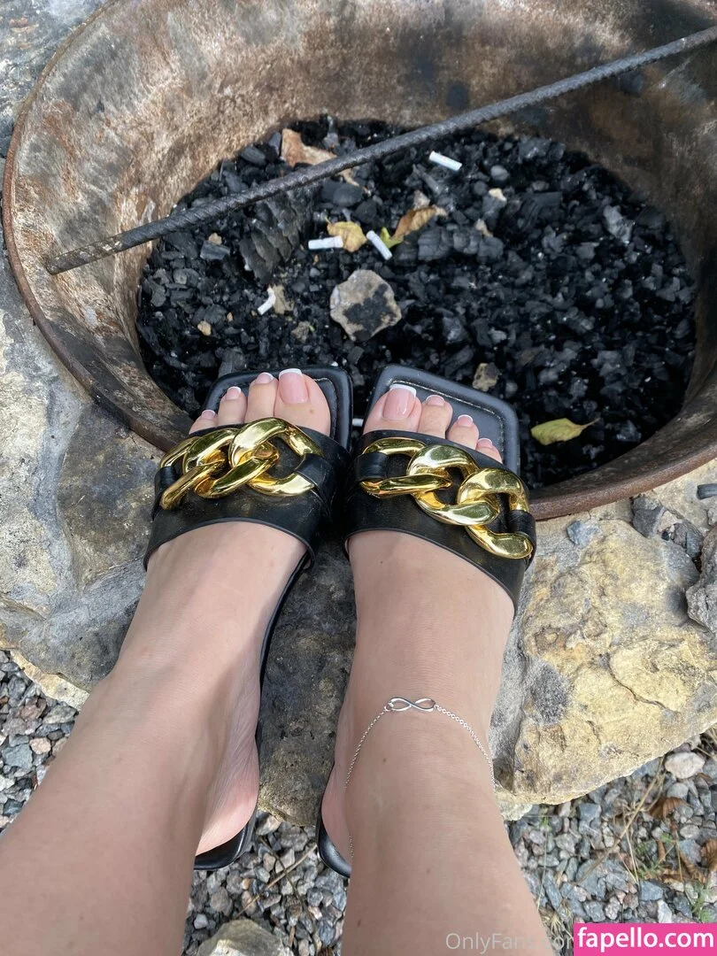 Missheels07 Onlyfans Photo Gallery 