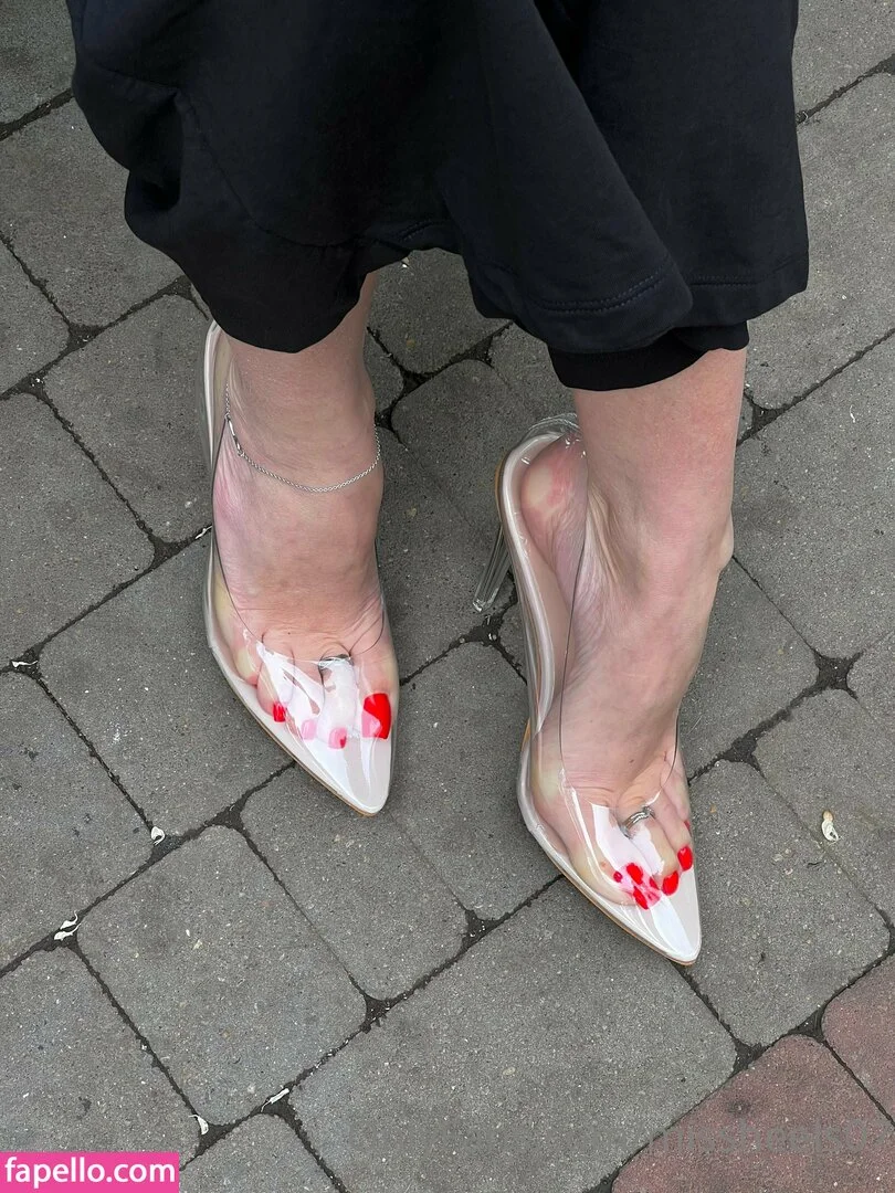 Missheels07 Onlyfans Photo Gallery 