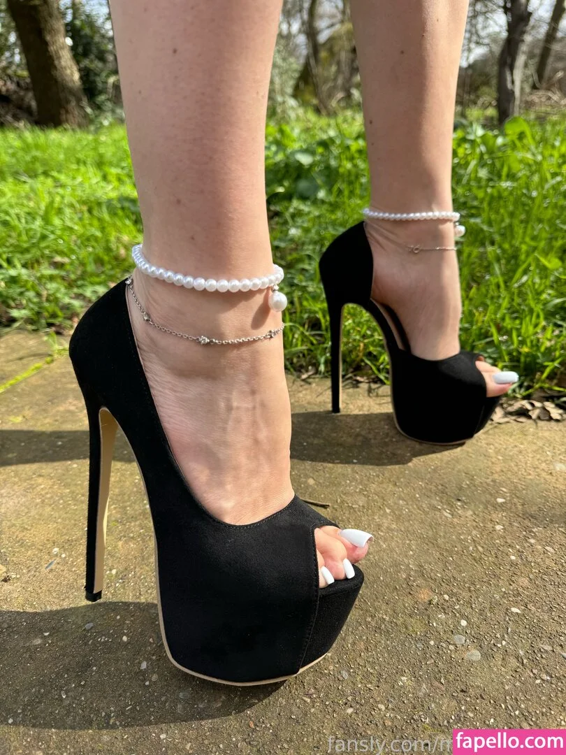 Missheels07 Onlyfans Photo Gallery 