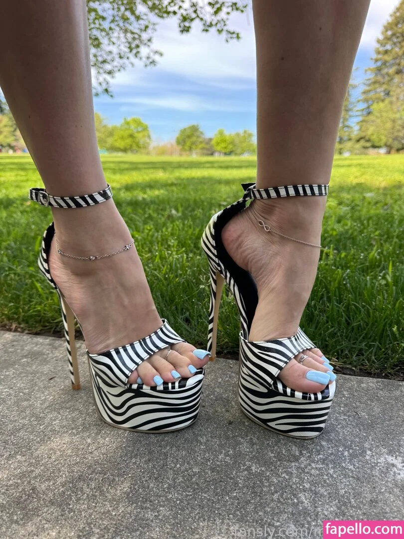 Missheels07 Onlyfans Photo Gallery 