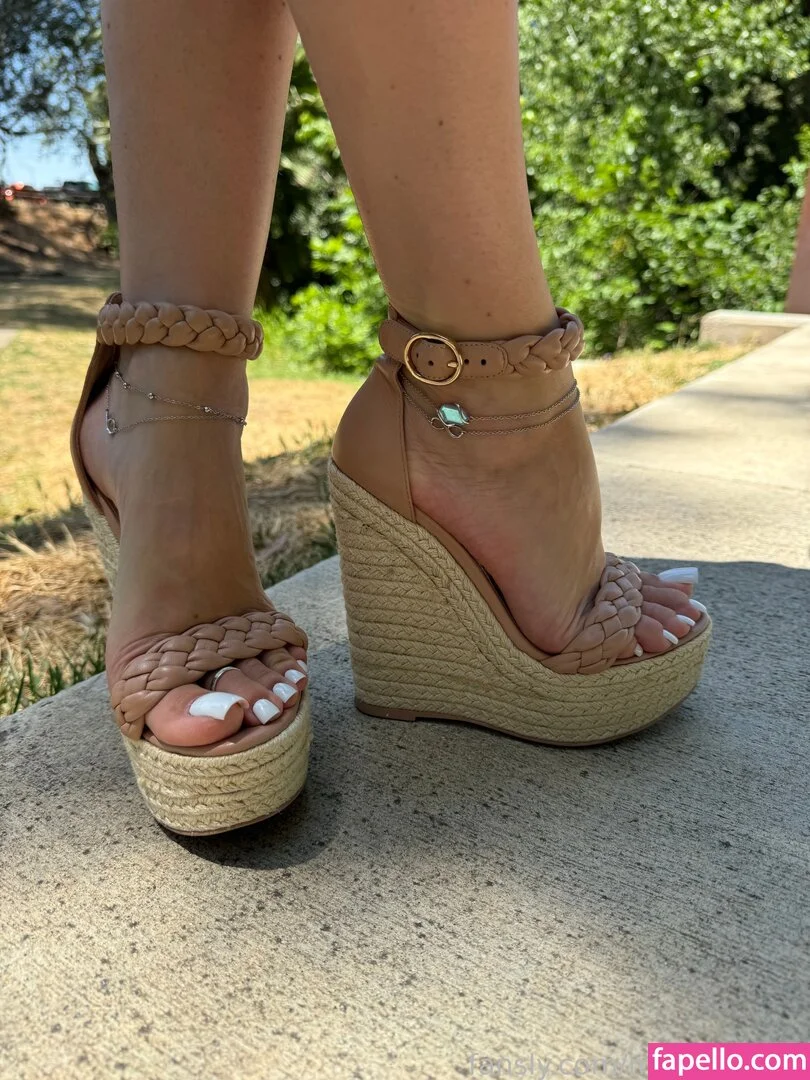 Missheels07 Onlyfans Photo Gallery 