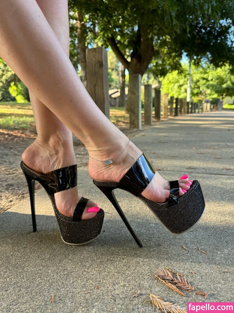 Missheels07 Onlyfans Photo Gallery 