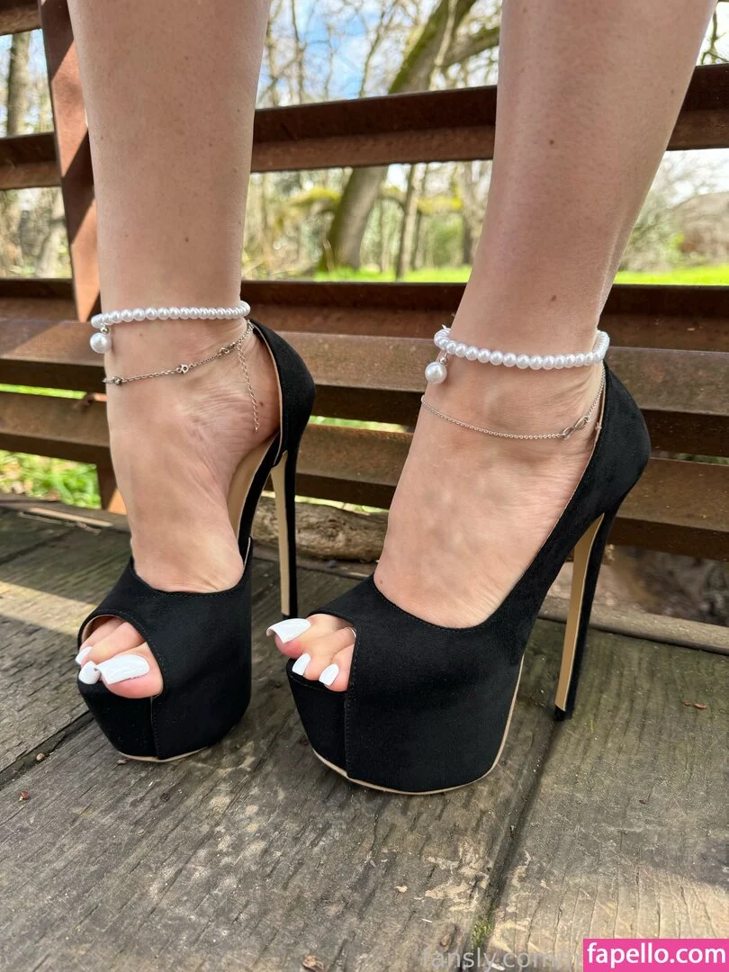 Missheels07 Onlyfans Photo Gallery 