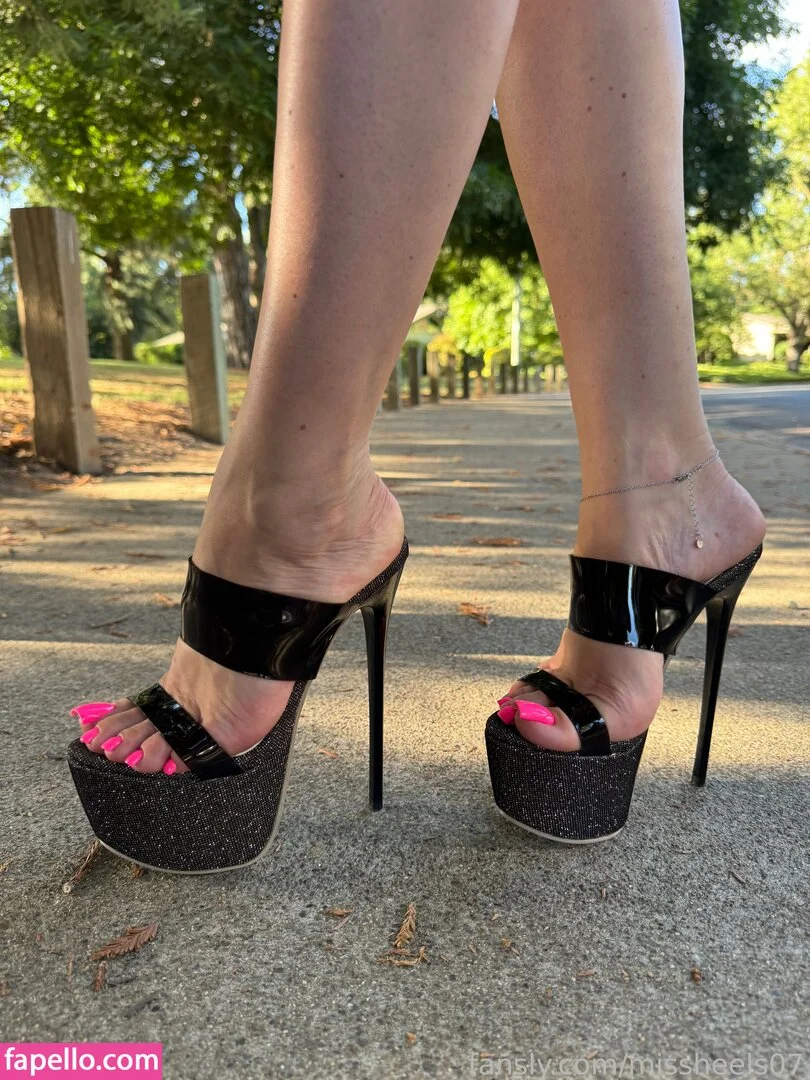 Missheels07 Onlyfans Photo Gallery 