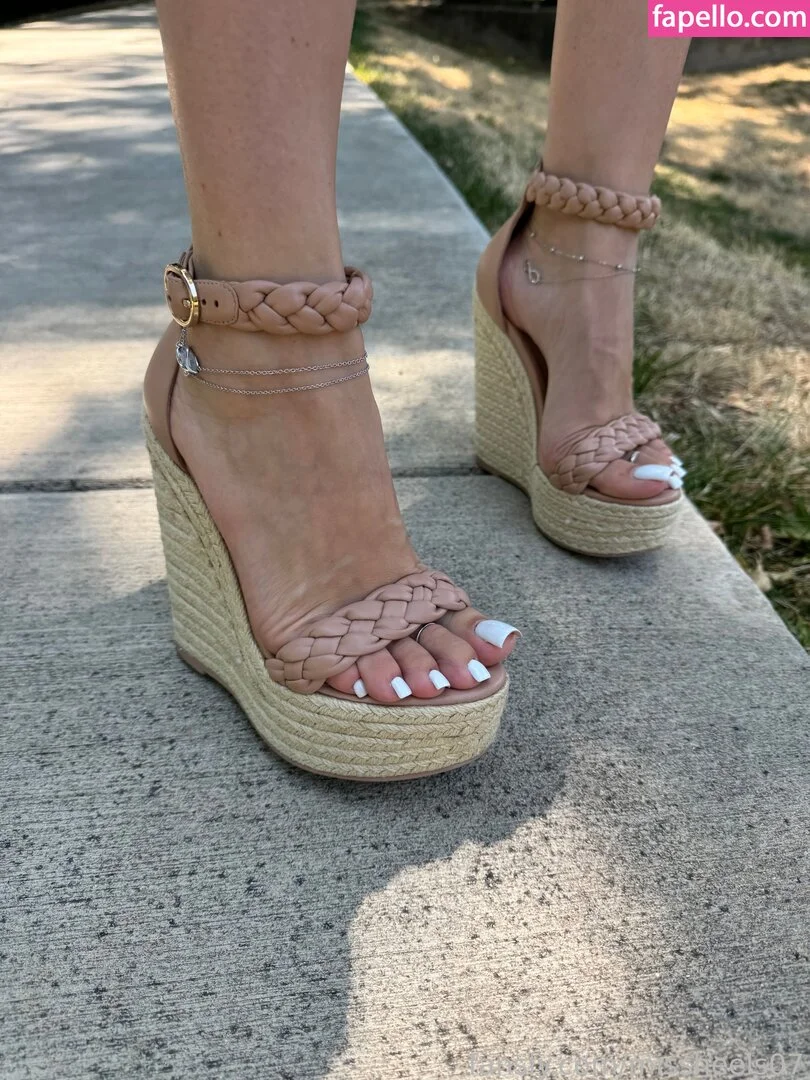 Missheels07 Onlyfans Photo Gallery 