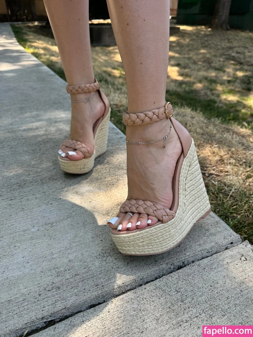 Missheels07 Onlyfans Photo Gallery 