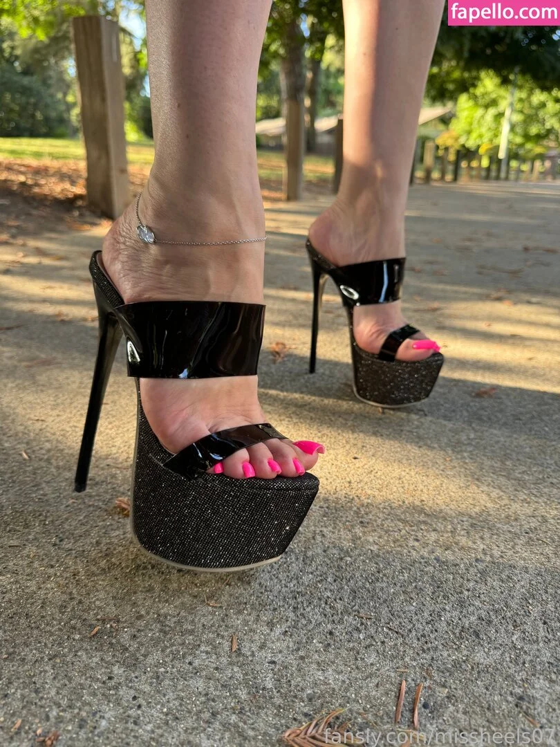 Missheels07 Onlyfans Photo Gallery 