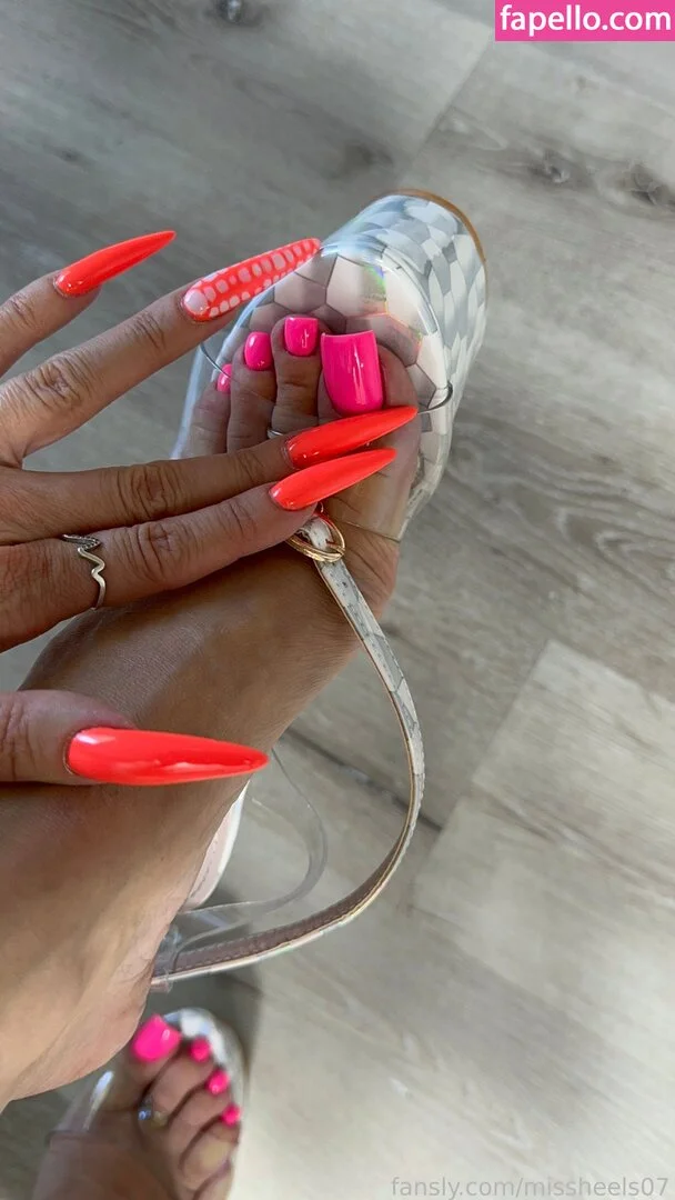 Missheels07 Onlyfans Photo Gallery 