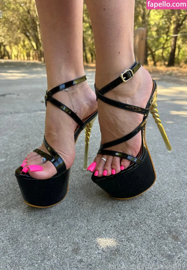 Missheels07 Onlyfans Photo Gallery 