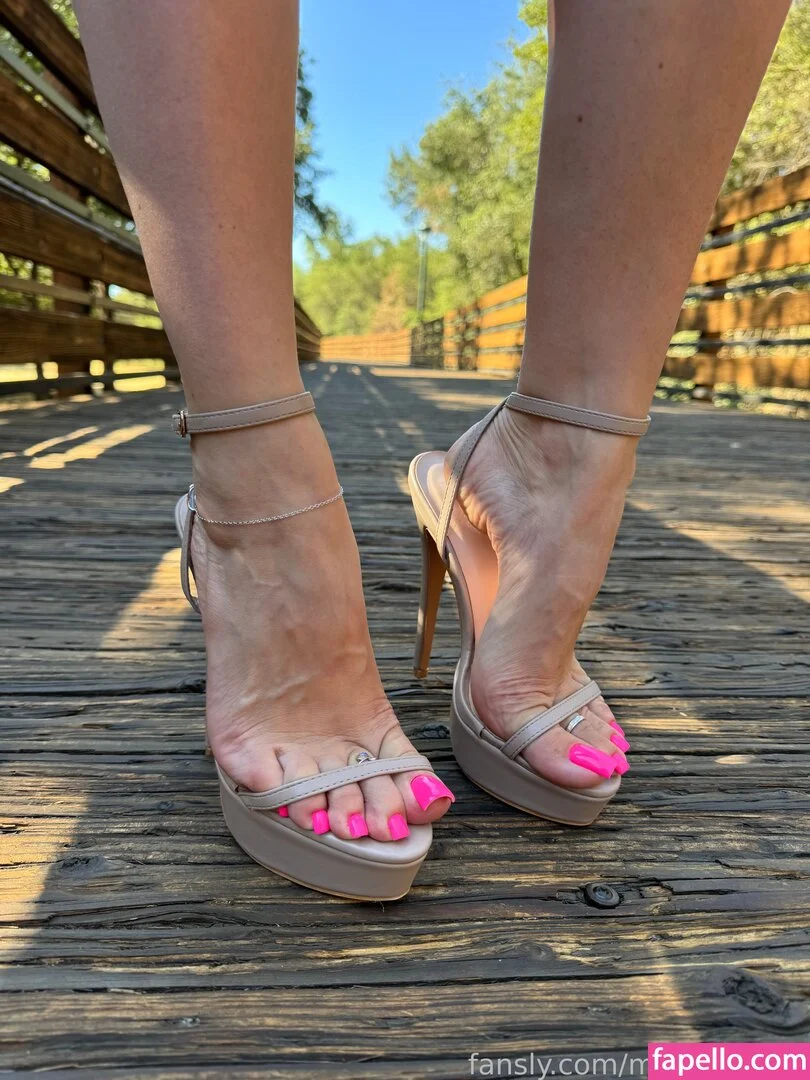 Missheels07 Onlyfans Photo Gallery 