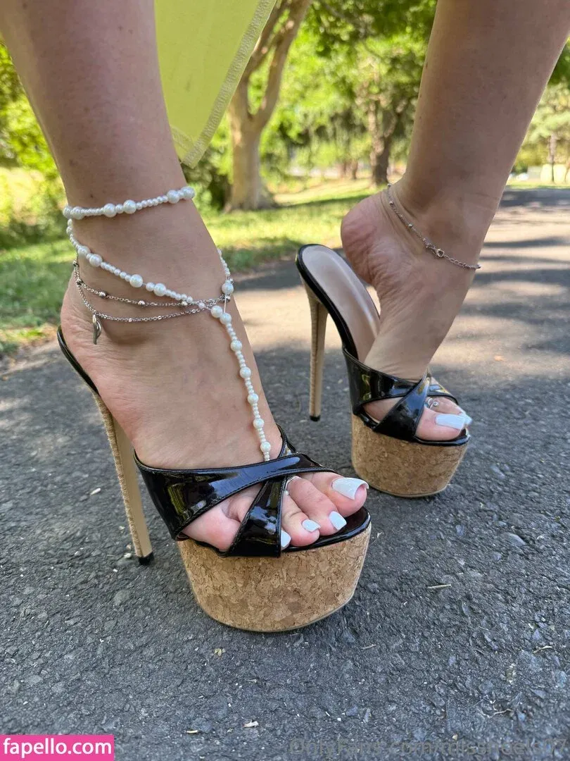 Missheels07 Onlyfans Photo Gallery 