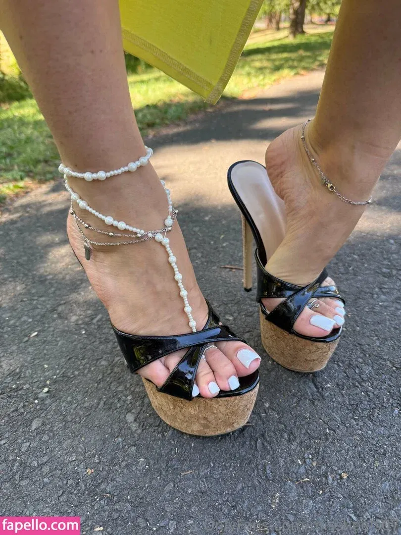 Missheels07 Onlyfans Photo Gallery 