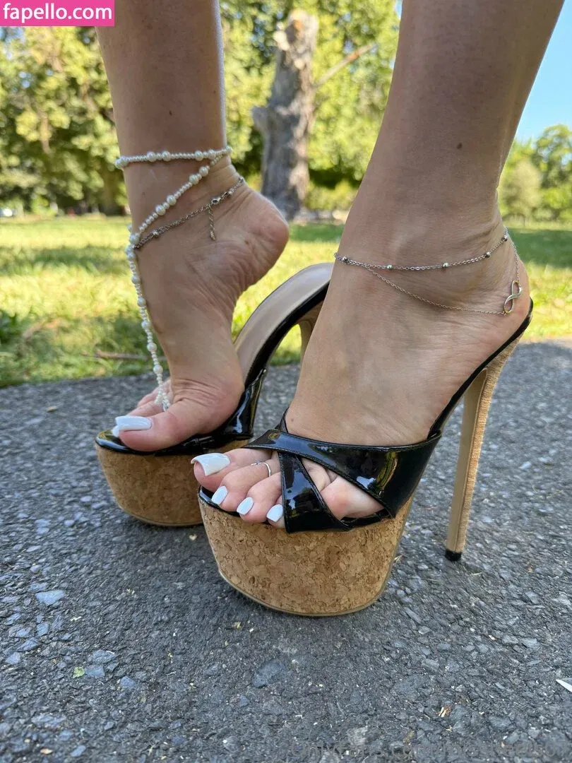 Missheels07 Onlyfans Photo Gallery 