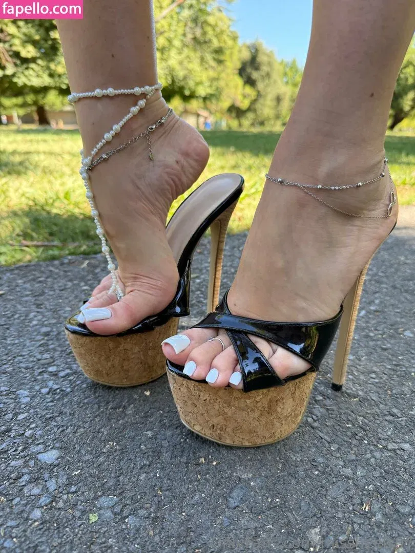 Missheels07 Onlyfans Photo Gallery 