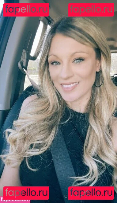 blondellie Onlyfans Photo Gallery 