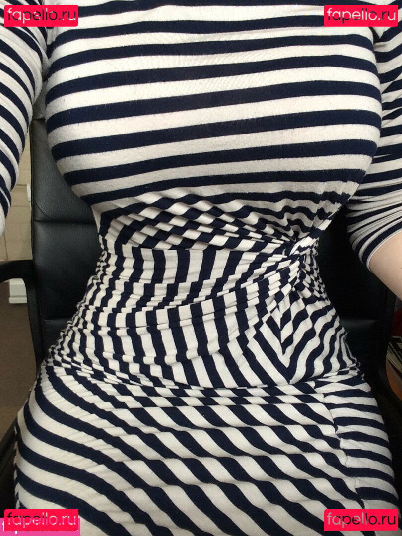 Emiliemae_ / emxx11 Onlyfans Photo Gallery 