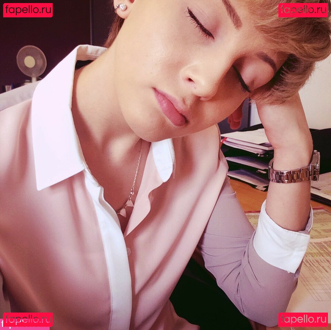 Emiliemae_ / emxx11 Onlyfans Photo Gallery 