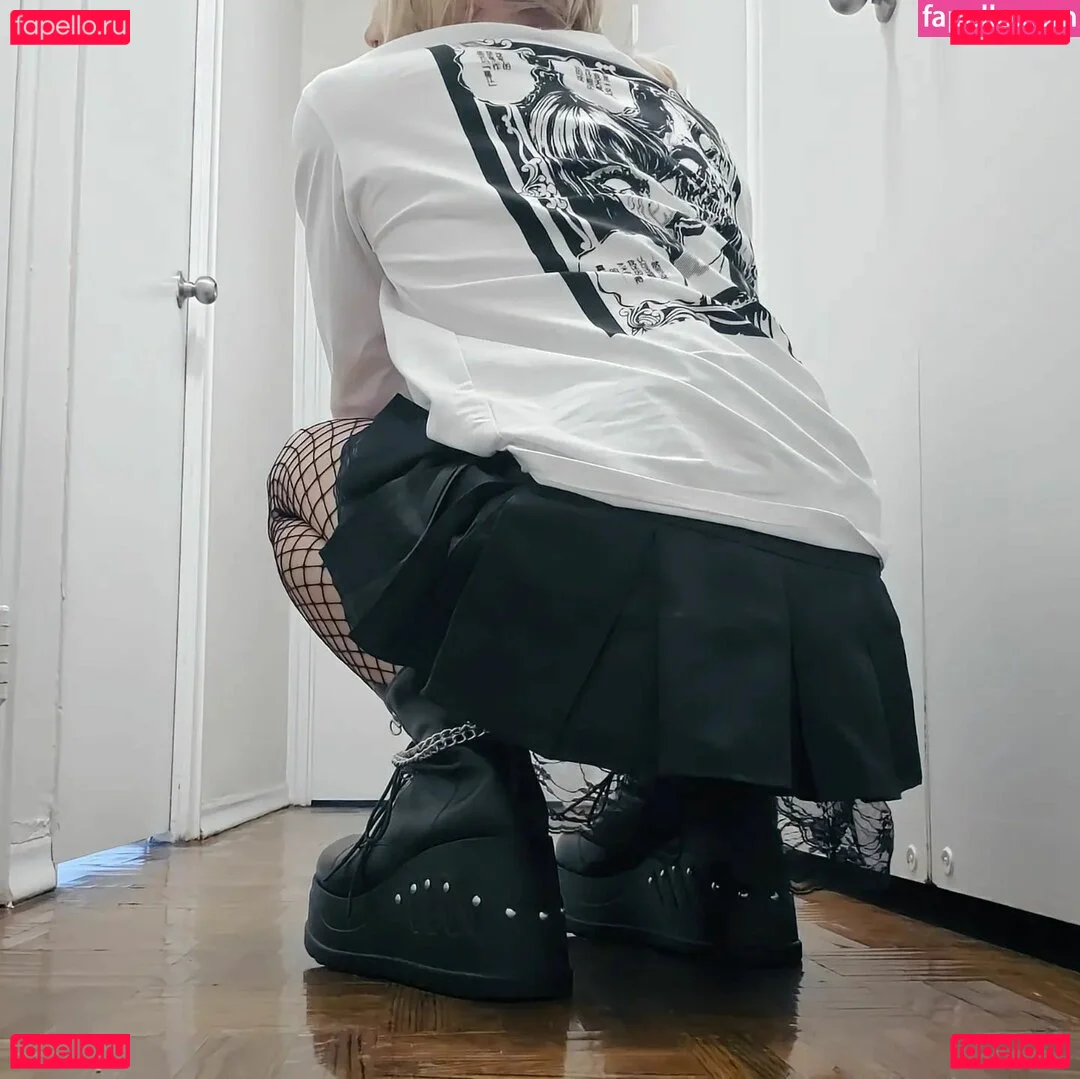 Summer Horror Party Onlyfans Photo Gallery 