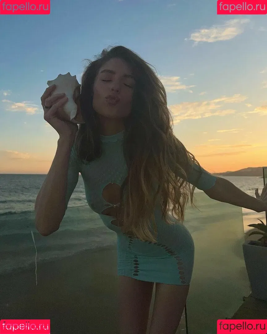 AnneMarie Morin Onlyfans Photo Gallery 