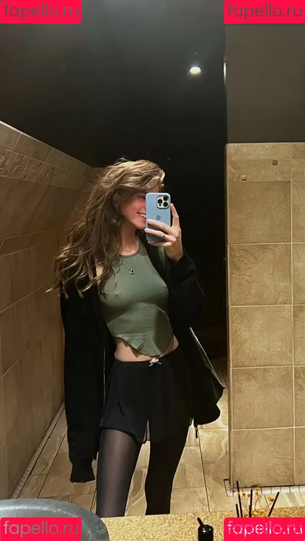 AnneMarie Morin Onlyfans Photo Gallery 