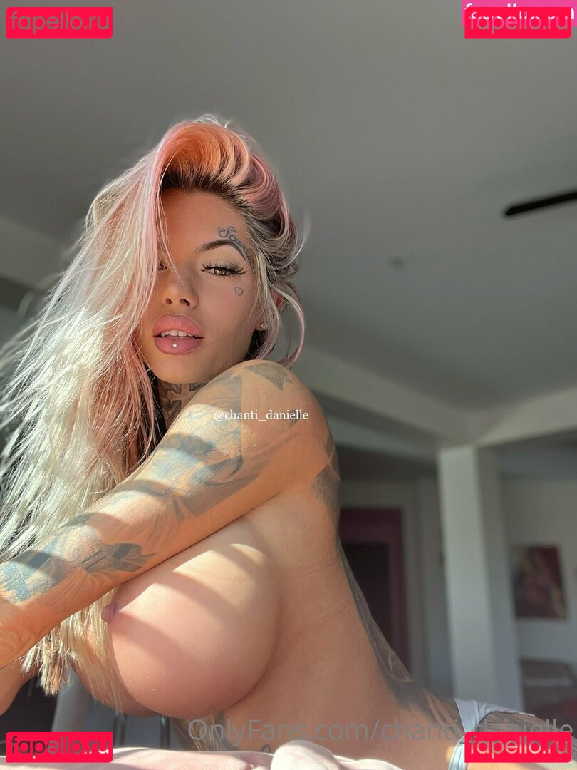 chantal_danielle_ / chanti_danielle Onlyfans Photo Gallery 