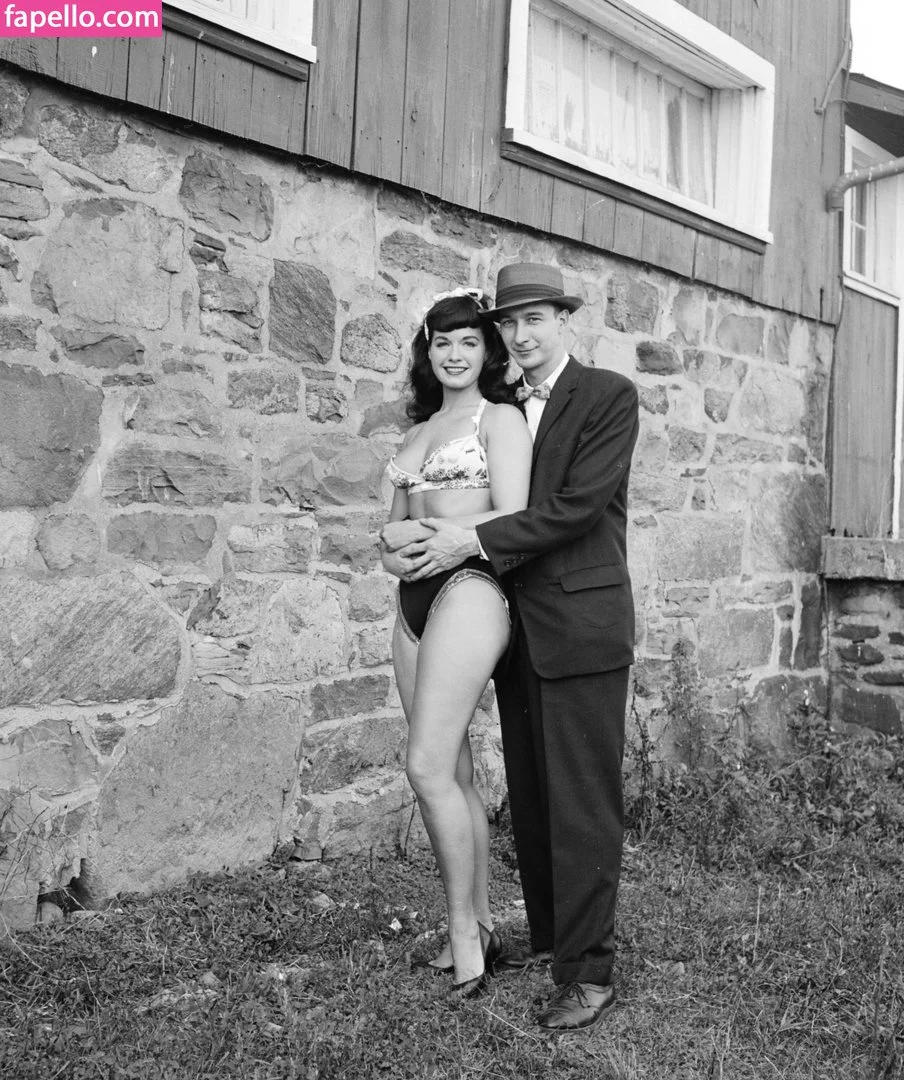 Bettie Page Onlyfans Photo Gallery 