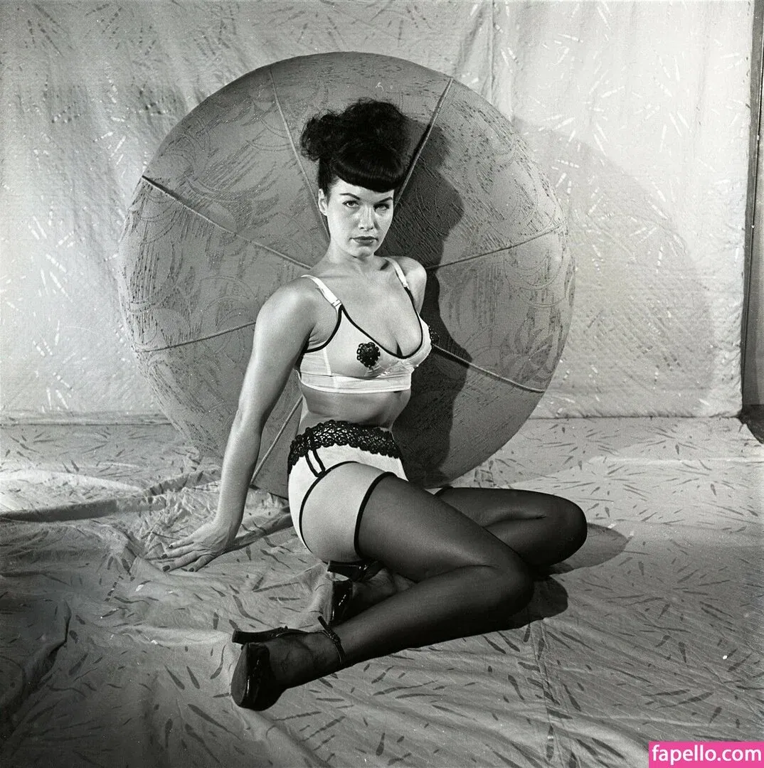 Bettie Page Onlyfans Photo Gallery 